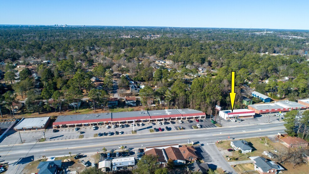 More Photos Of 2105 Decker Blvd, Columbia Freestanding For Sale