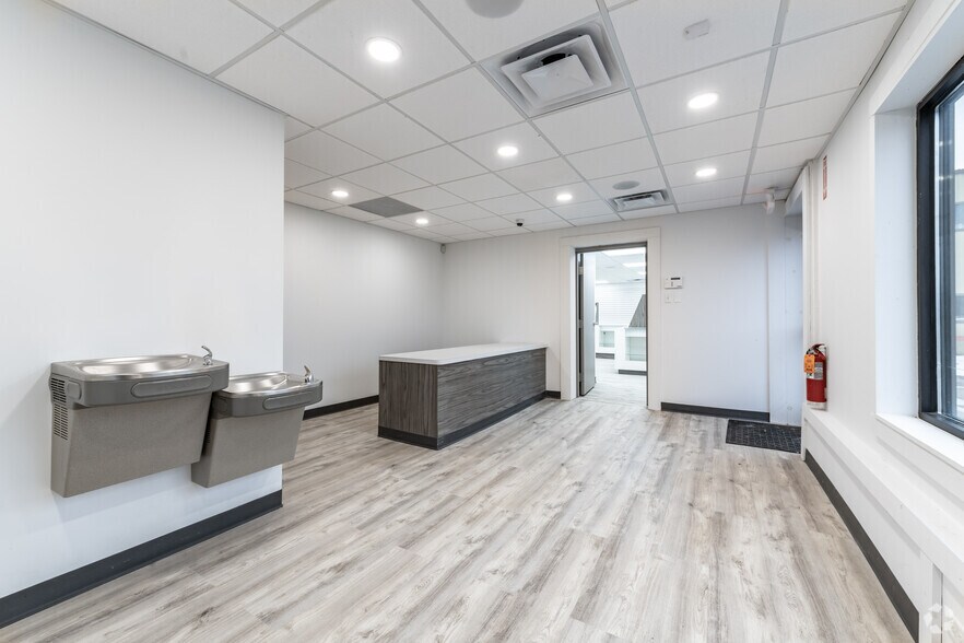 More Photos Of 190 20th St N, Battle Creek Freestanding For Sale