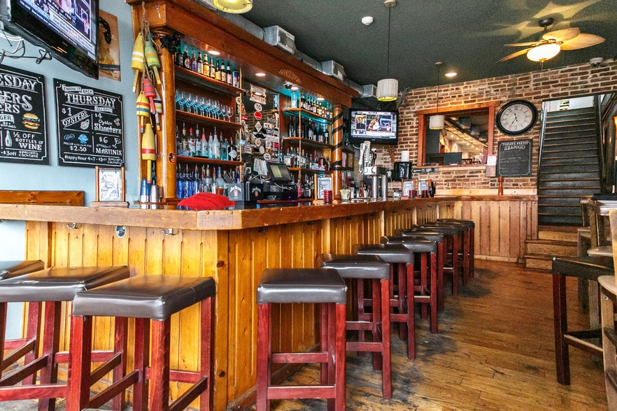 More Photos Of 1718 Thames St, Baltimore Storefront Retail Residential For Lease