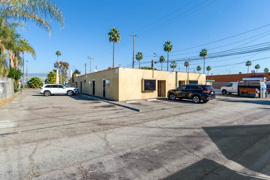 More Photos Of 6460 Whittier Blvd, Los Angeles Office For Sale