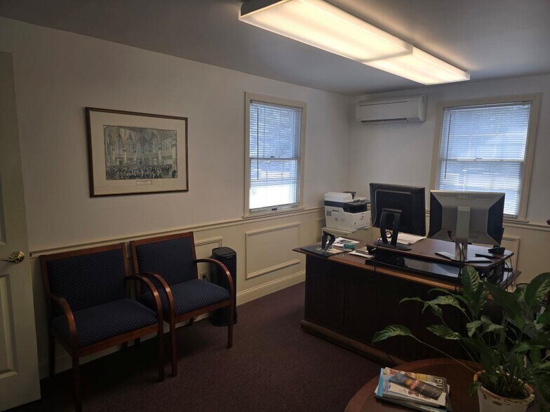 More Photos Of 8 Luxury Dr, Newport Office For Lease