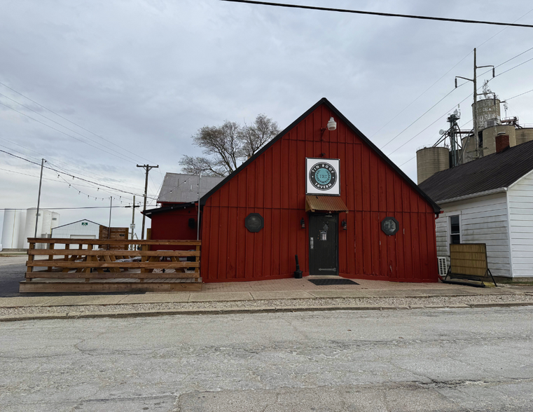 Primary Photo Of 127 Jefferson, Pitsburg Restaurant For Sale