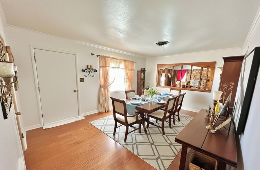 More Photos Of 2840 McCullough Blvd, Belden Office Residential For Sale