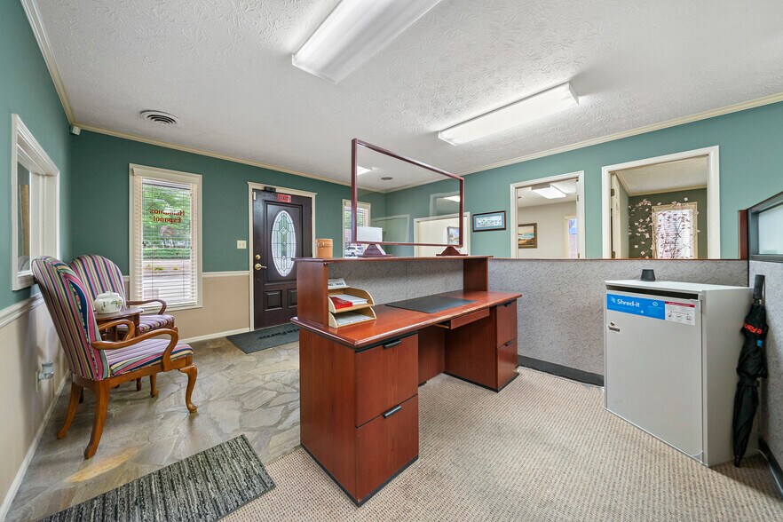 More Photos Of 125-145 E Georgia Ave, Fayetteville Freestanding For Sale