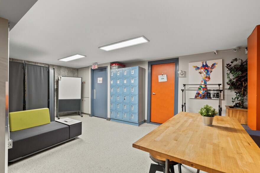 More Photos Of 499 Preston St, Ottawa Religious Facility For Sale