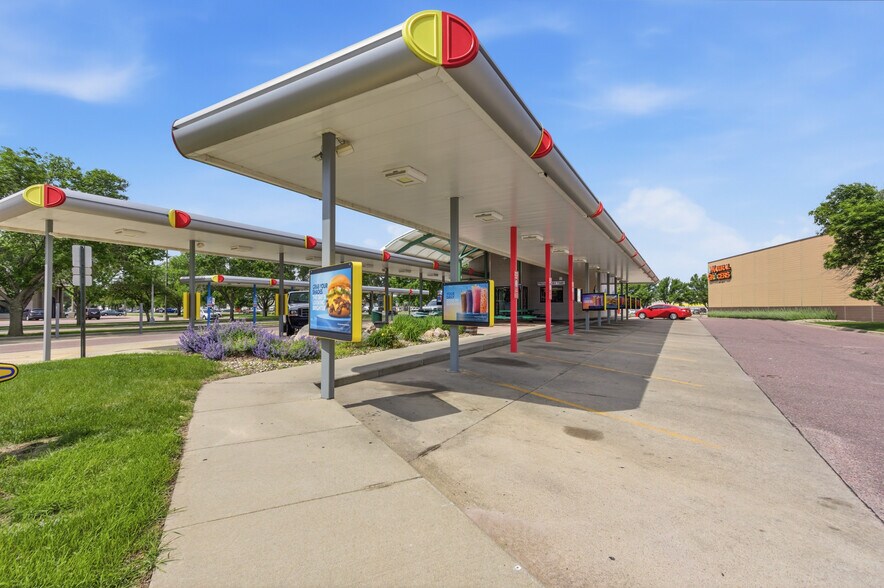 More Photos Of ,  General Retail For Sale