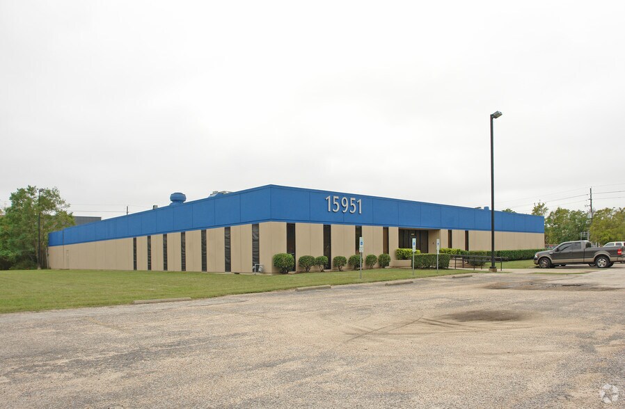 Primary Photo Of 15951 Park Row, Houston Manufacturing For Sale