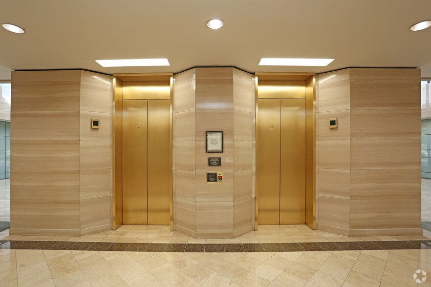 More Photos Of 1225 N Loop Fwy W, Houston Office For Lease