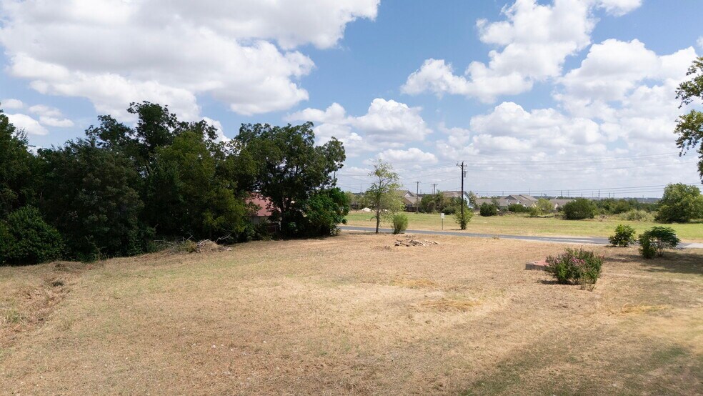 More Photos Of 101 E South St, Leander Land For Sale