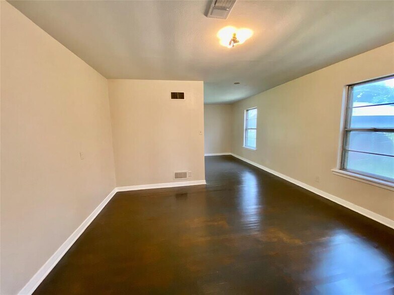 More Photos Of 6718 Sjolander Rd, Baytown Land For Sale