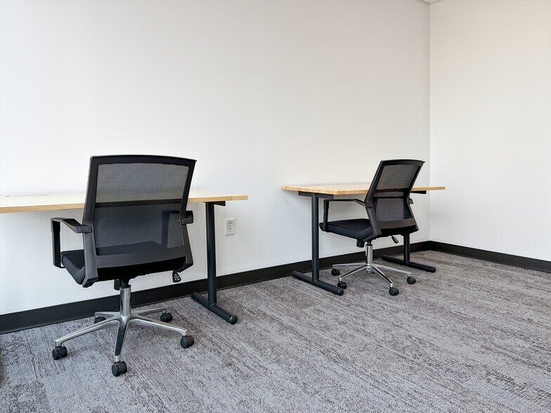 More Photos Of 223 E City Hall Ave, Norfolk Coworking Space