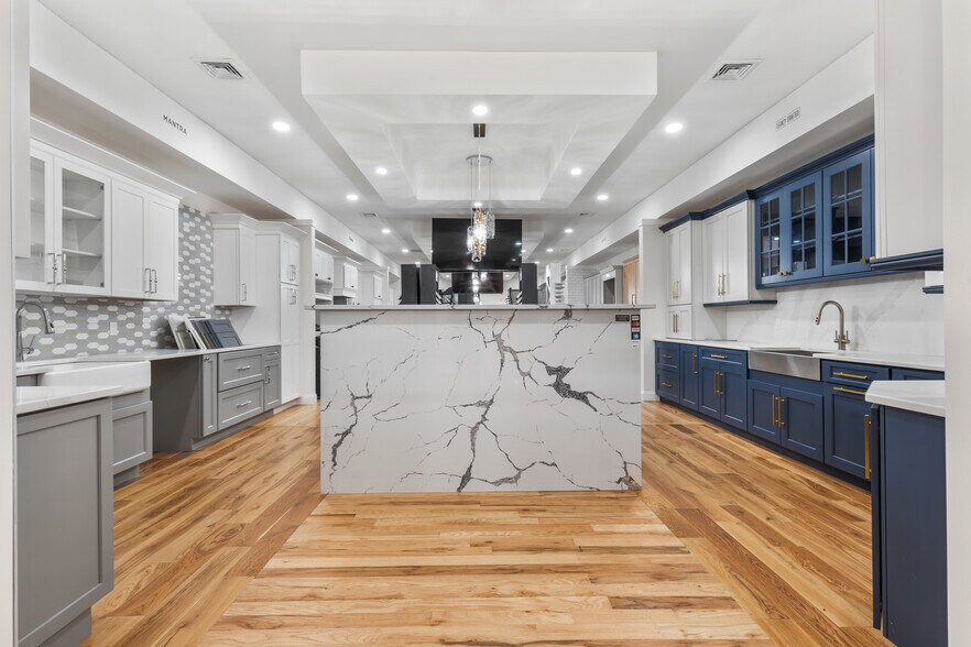 More Photos Of 390 Ramapo Valley Rd, Oakland Freestanding For Lease