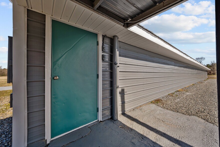 More Photos Of 9572 Hwy 41 W, Pink Hill Land For Sale