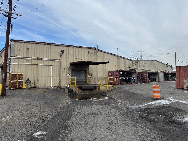 More Photos Of 18 Blanchard St, Newark Land For Lease