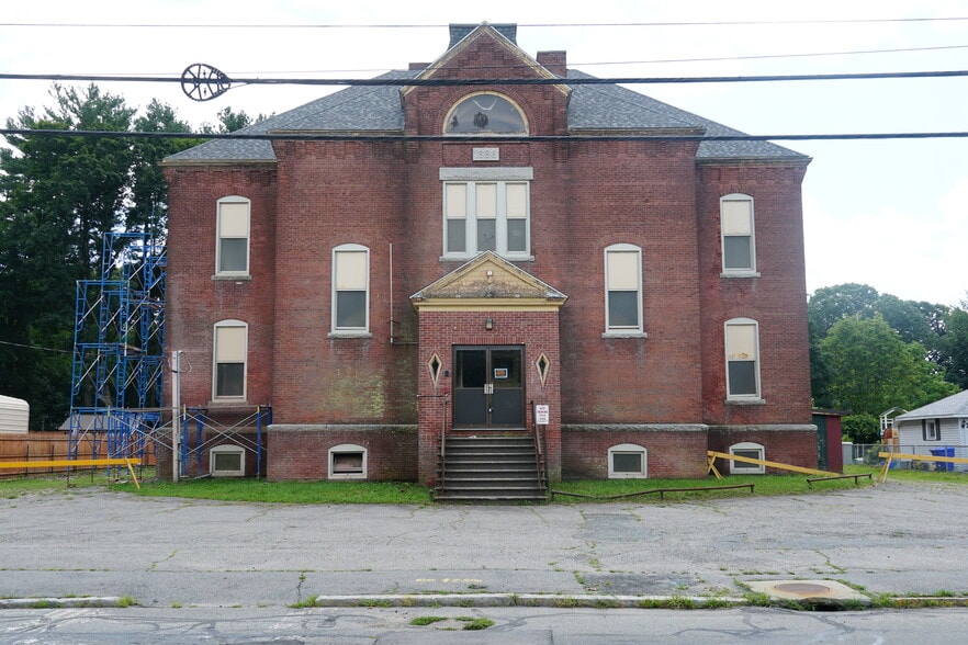 Primary Photo Of 356 Britannia st, Taunton Apartments For Sale