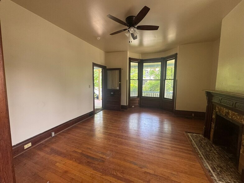 More Photos Of 903 Luttrell St, Knoxville Apartments For Sale