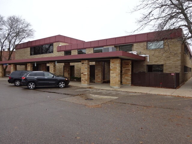 More Photos Of 1245 Main St, Stevens Point Bank For Lease