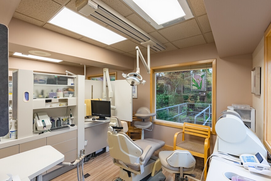 More Photos Of 3136 Squalicum Pky, Bellingham Medical For Sale