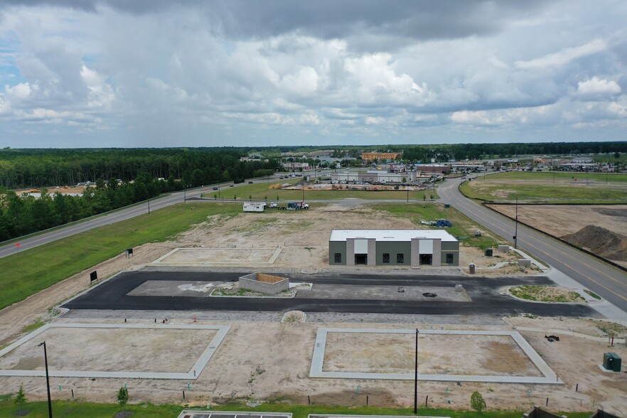 Primary Photo Of Pooler Parkway and Mosaic Circle, Pooler Storefront Retail Office For Lease