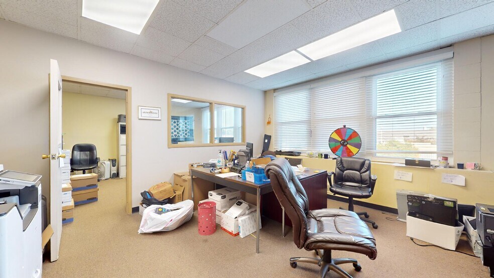 More Photos Of 1327-1331 Macklind Ave, Saint Louis Office For Sale