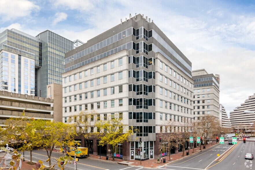 Primary Photo Of 4600 East West Hwy, Bethesda Medical For Lease