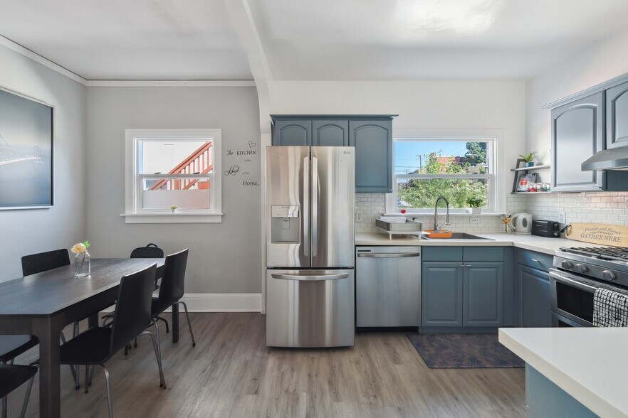 More Photos Of 256 29th St, Oakland Apartments For Sale