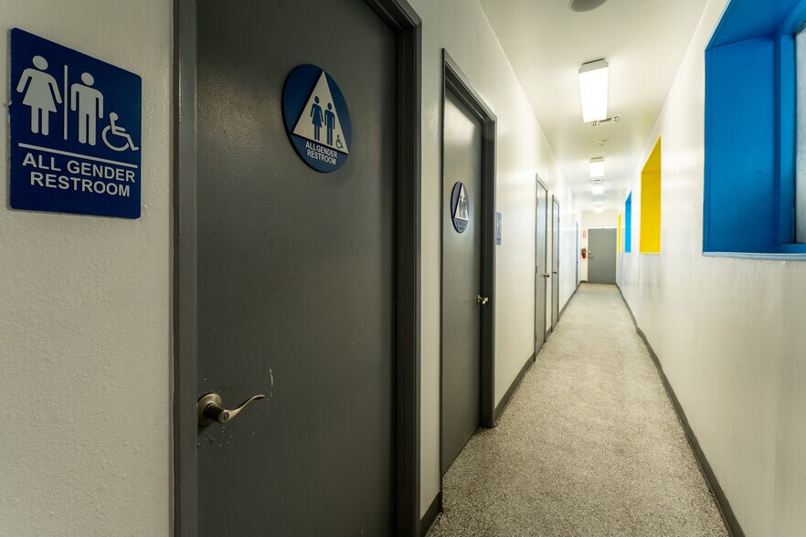 More Photos Of 21011 Pioneer Blvd, Lakewood Carwash For Sale