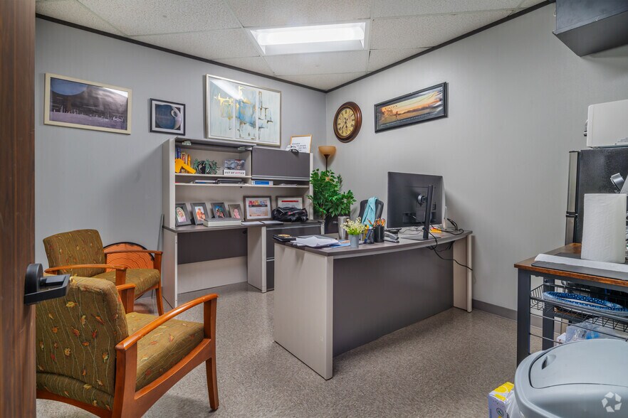 More Photos Of 11550 W IH-10, San Antonio Office For Lease