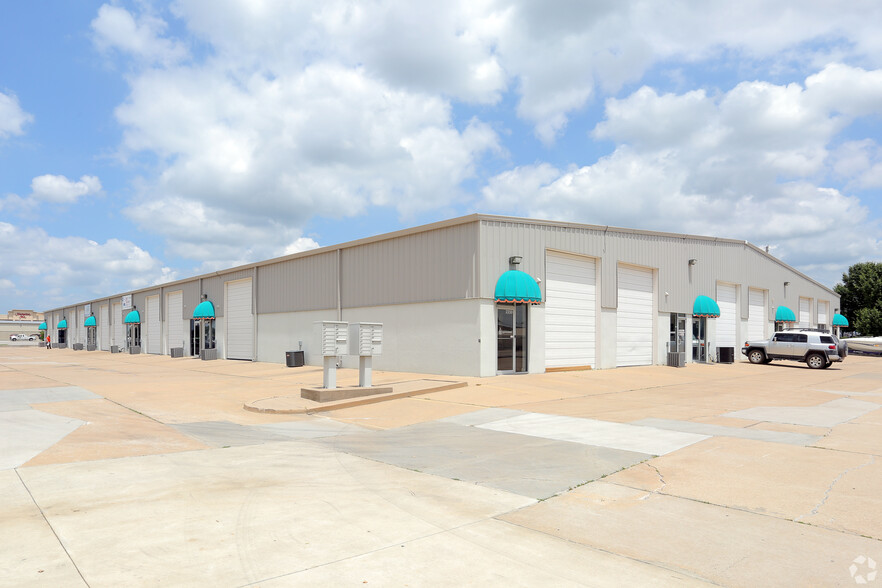 Primary Photo Of 2101-2230 N Beech Ave, Broken Arrow Warehouse For Lease