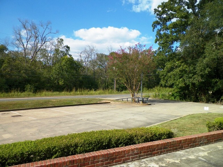 More Photos Of 2424 Old Sterlington Rd, Monroe Freestanding For Lease