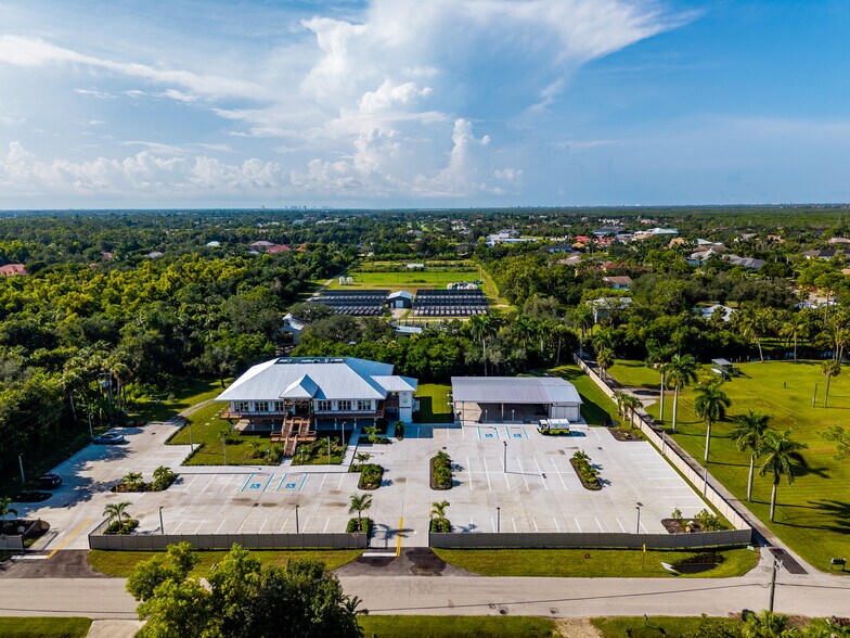 More Photos Of 6901 Hendry Creek Dr, Fort Myers Specialty For Sale