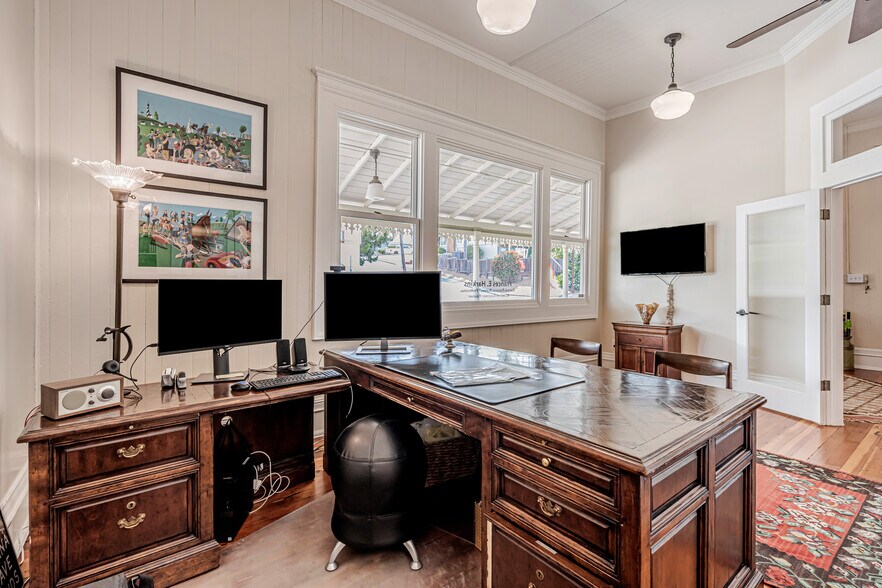 More Photos Of 602 W K St, Benicia Freestanding For Sale