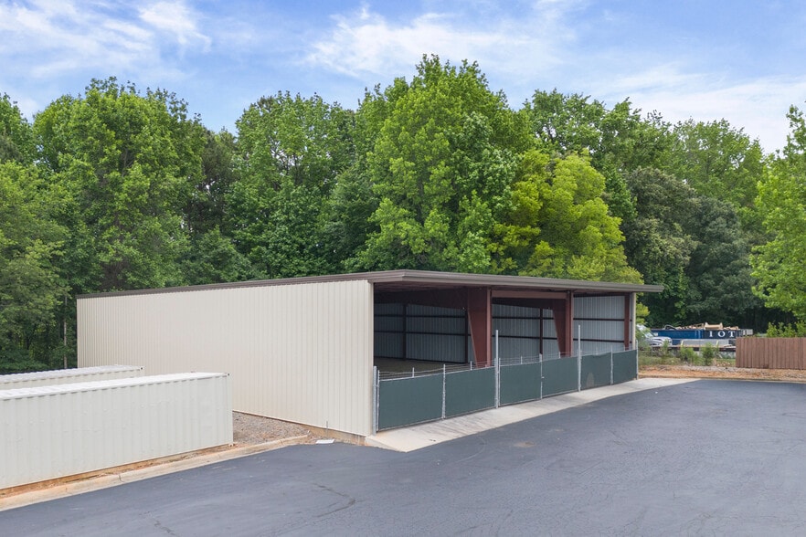 More Photos Of 1406 Smith Reno Rd, Raleigh Warehouse For Sale
