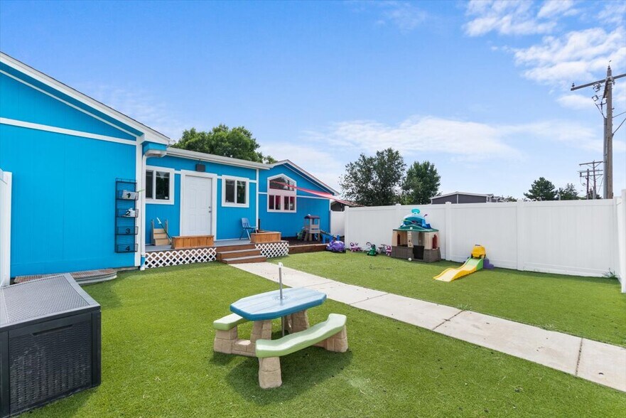 More Photos Of 340 Maple St, Frederick Specialty For Sale