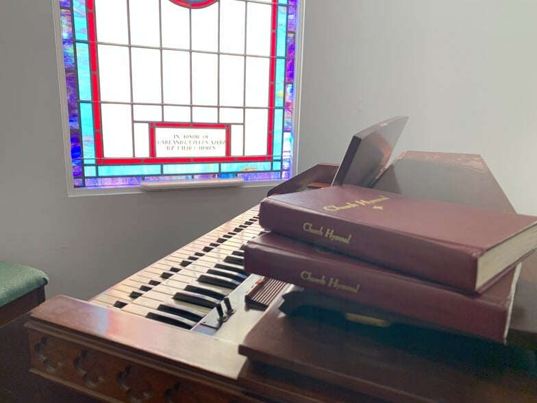 More Photos Of 178 Railroad st, Coats Religious Facility For Sale