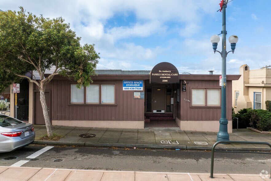 More Photos Of 2395 Ocean Ave, San Francisco Coworking Space