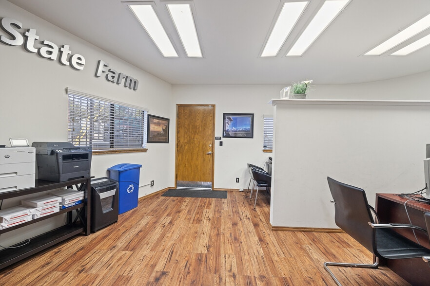 More Photos Of 1063 Colorado Blvd, Los Angeles Medical For Sale