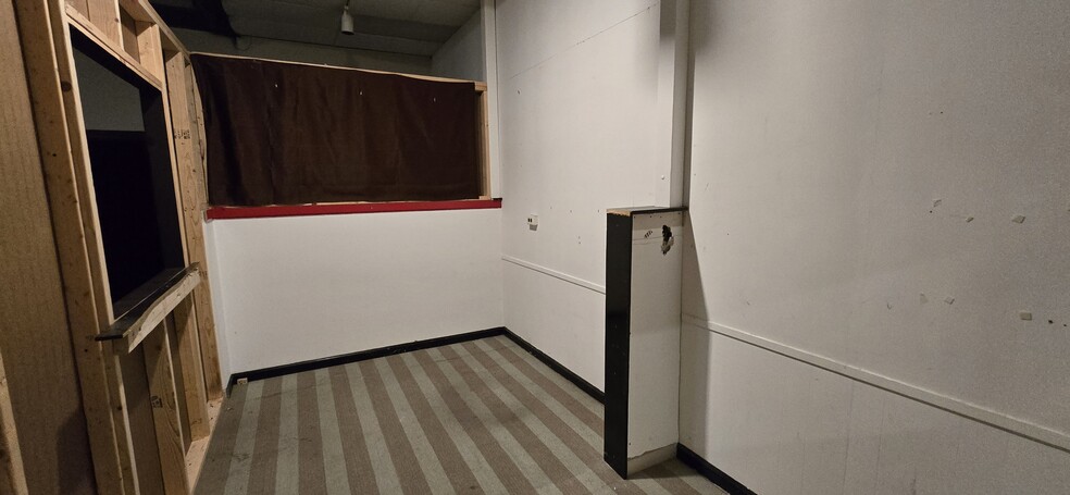 More Photos Of 371 S Route 47, Green Creek Warehouse For Lease