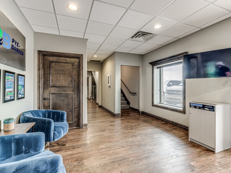 More Photos Of 209 NW 132nd St, Oklahoma City Industrial For Sale