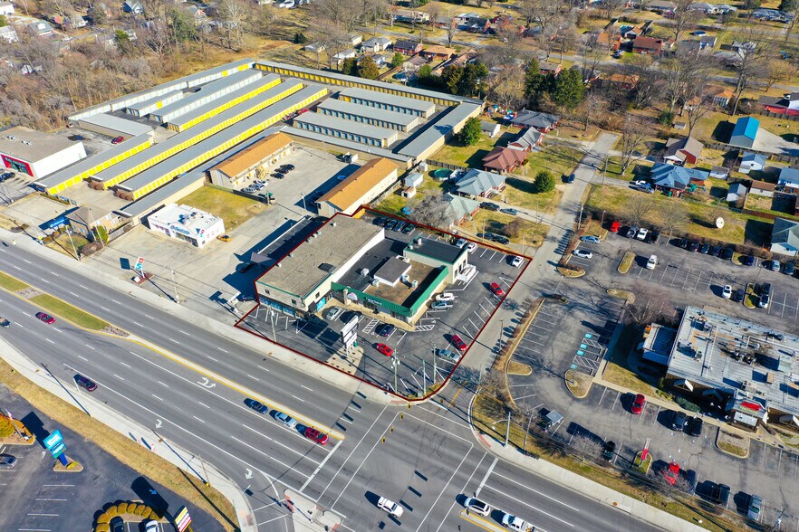 More Photos Of 5223-5227 Dixie Hwy, Louisville Storefront Retail Office For Lease