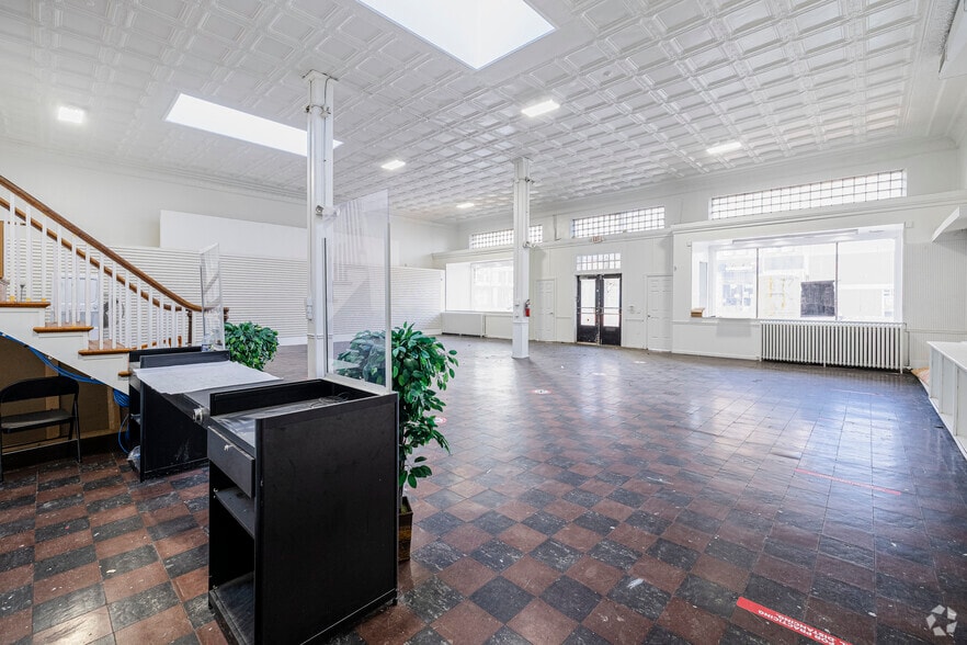More Photos Of 1515 W Broad St, Richmond Storefront For Lease