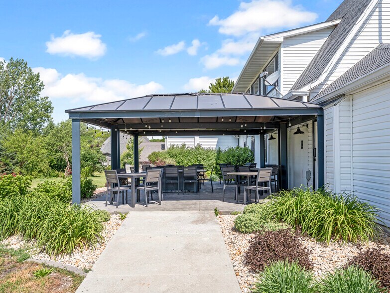 More Photos Of 2973 N Il Route 71, Ottawa Restaurant For Sale