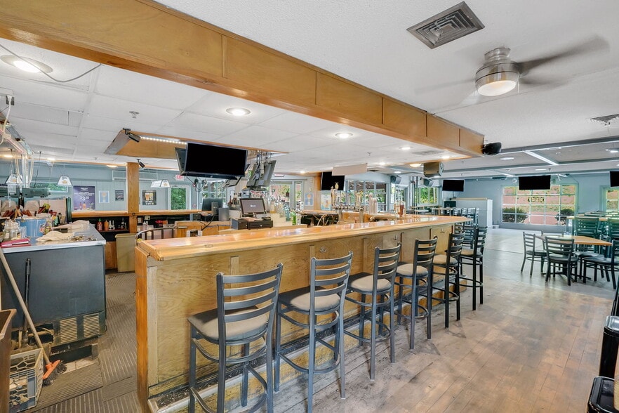 More Photos Of 287 N Elm St, Westfield Restaurant For Sale