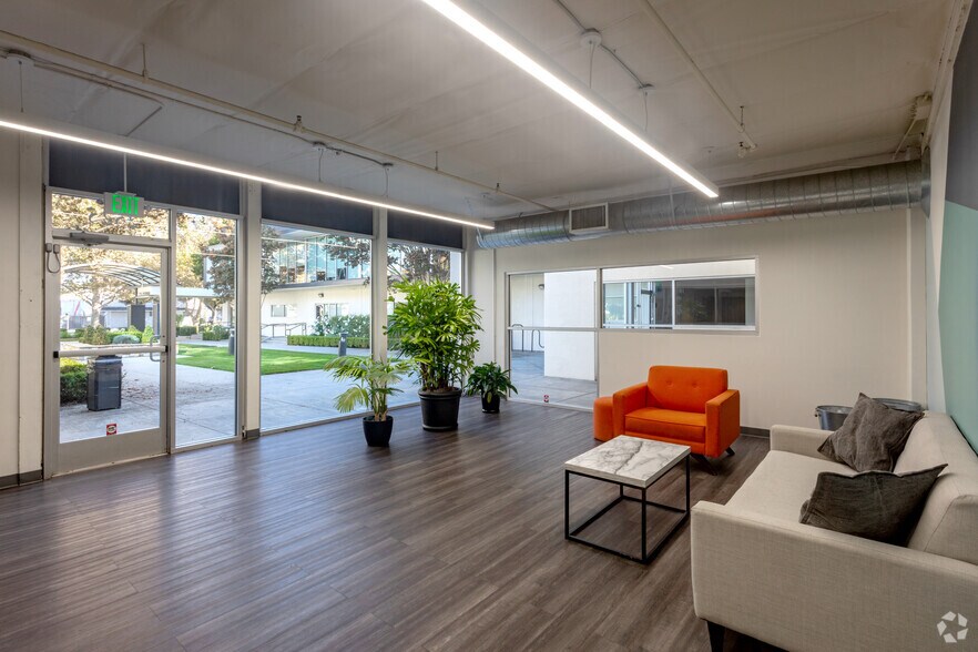 More Photos Of 2513-2525 E Charleston Rd, Mountain View Office For Lease