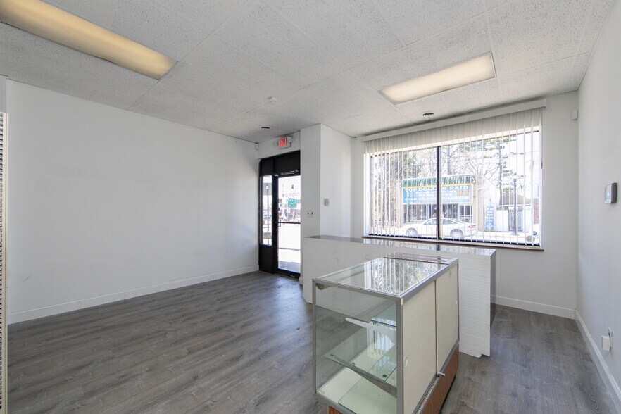 More Photos Of 12 N Black Horse Pike, Runnemede Storefront Retail Residential For Lease