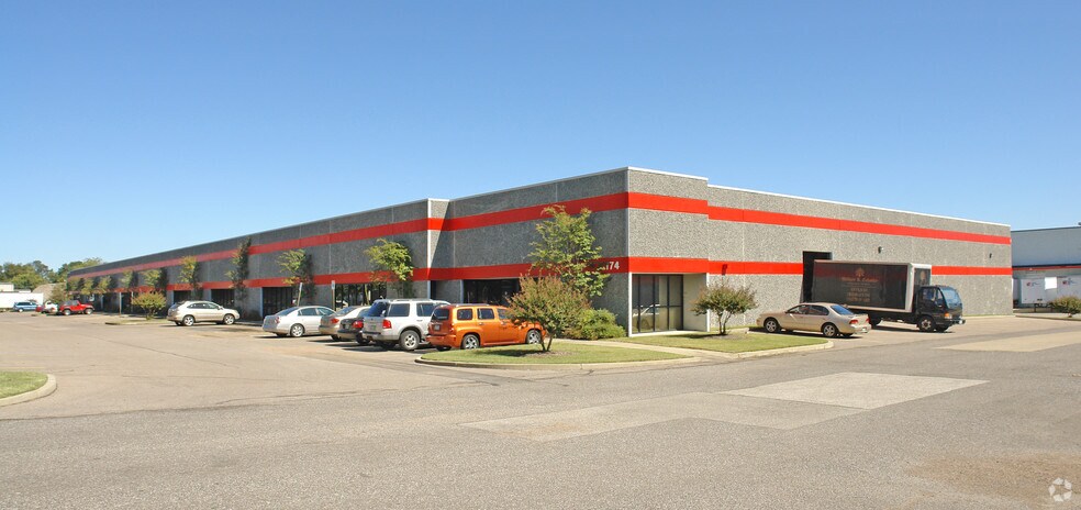 More Photos Of 174 Collins St, Memphis Light Distribution For Lease