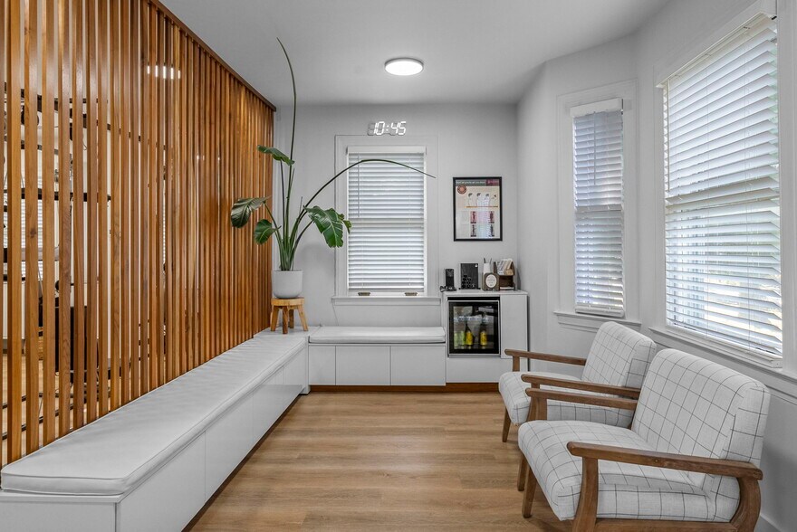 More Photos Of 141 S Euclid Ave, Westfield Office For Sale