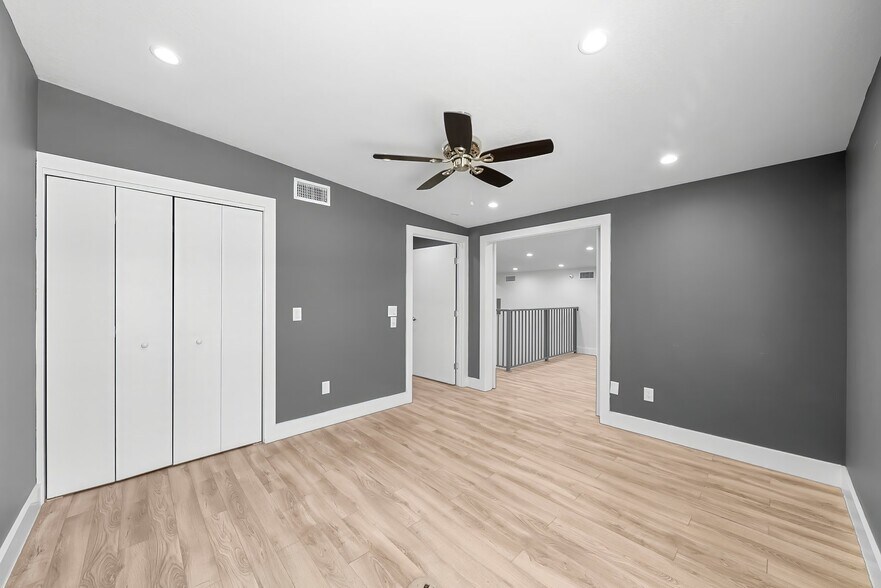 More Photos Of , Panama City Office For Sale