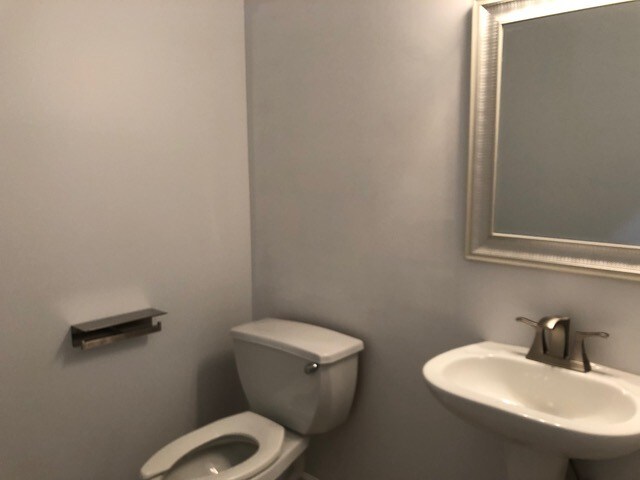 More Photos Of 3578-3592 Old Milton Pky, Alpharetta Medical For Lease