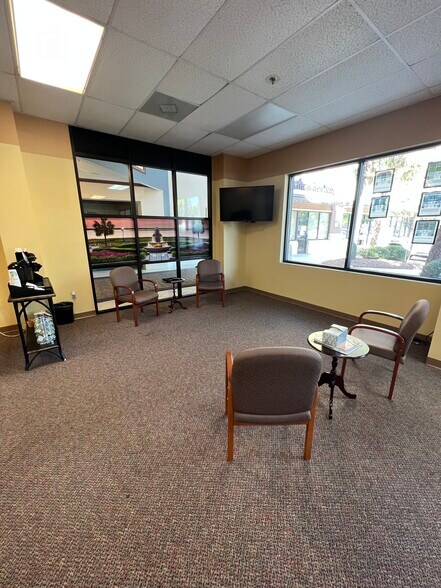 More Photos Of 2000 Sam Rittenberg Blvd, Charleston Office For Lease